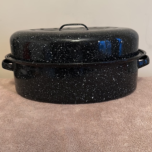 Vintage Enamelware Large 18” Roaster - Picture 3 of 10